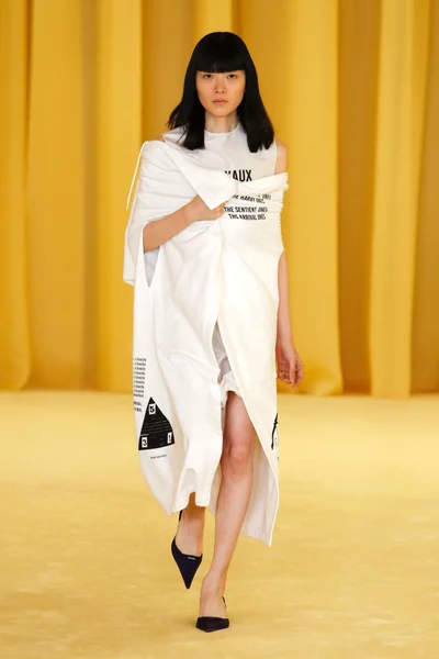 Look 39